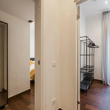 The Rent -cozy Two Bedroom Near Vatican Apartament *